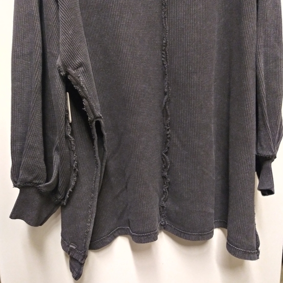 Free People Asher Thermal Knit Vneck Top Black NWT - Picture 7 of 13